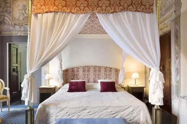 Junior Süit, Sigara İçilmez (Frescoes - SPA access)