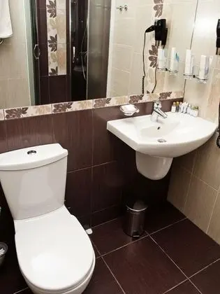 Standard Tek Büyük veya İki Ayrı Yataklı Oda (Semi Basement Floor)