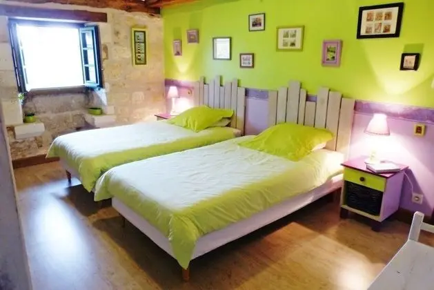 Comfort Tek Büyük veya İki Ayrı Yataklı Oda, Bahçe Manzaralı, Bahçeli