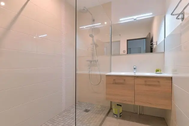 Deluxe Apart Daire, Banyolu/Duşlu, Üzüm Asması Manzaralı (Dévorons, apprécions)