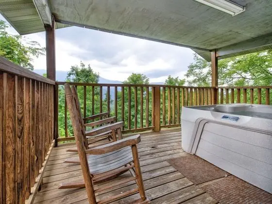 Kulübe (LeConte View 1)