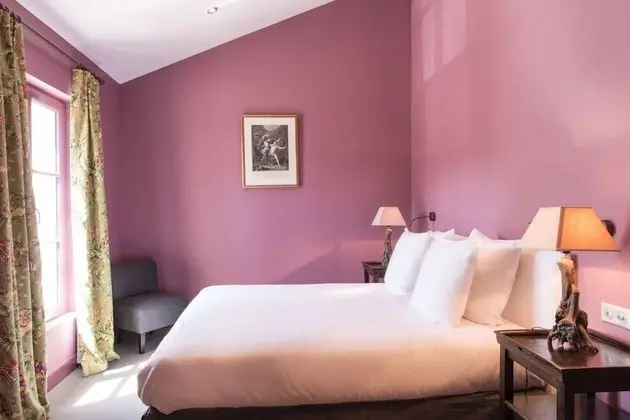 Comfort Tek Büyük Yataklı Oda