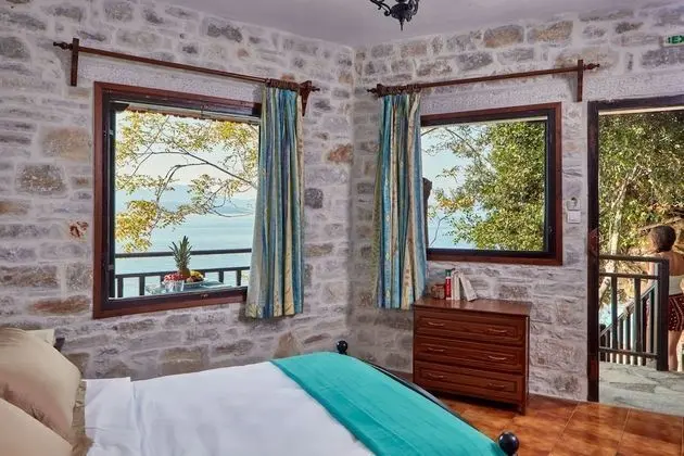 Stüdyo, Deniz Manzaralı
