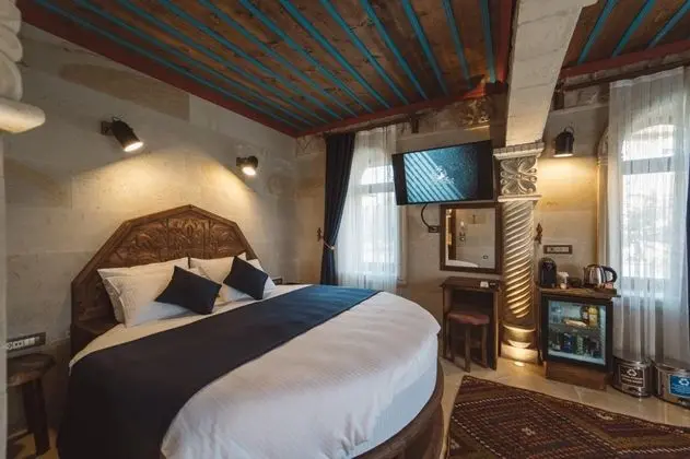 Deluxe Suite, Bahçe Manzaralı, Şömineli ve Jakuzili