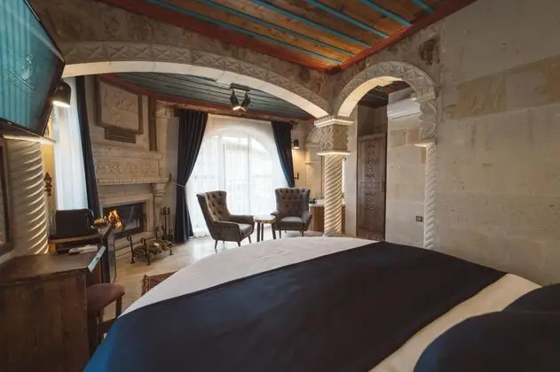Deluxe Suite, Bahçe Manzaralı, Şömineli ve Jakuzili