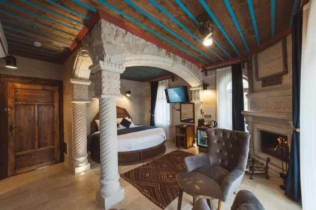 Deluxe Suite, Bahçe Manzaralı, Şömineli ve Jakuzili