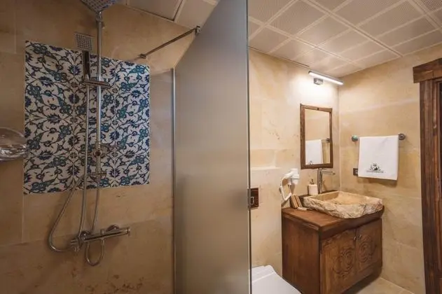 Deluxe Suite, Bahçe Manzaralı, Şömineli ve Jakuzili