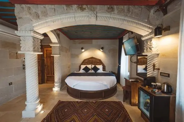 Deluxe Suite, Bahçe Manzaralı, Şömineli ve Jakuzili