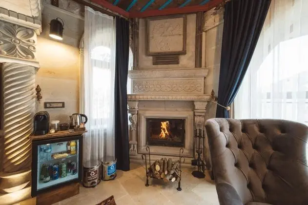 Deluxe Suite, Bahçe Manzaralı, Şömineli ve Jakuzili