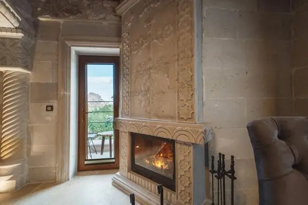 Superior Suite, Bahçe Manzaralı, Şömineli ve Jakuzili