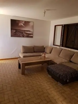 Ev, 3 Yatak Odası (La Maison de Manon)