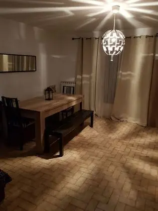 Ev, 3 Yatak Odası (La Maison de Manon)
