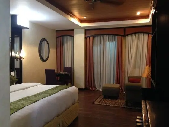 Regency King Room