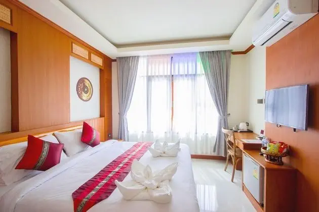 Deluxe Tek Büyük Yataklı Oda