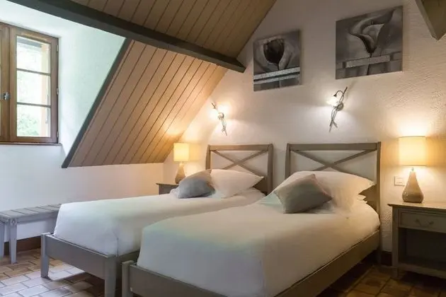 Classic Üç Kişilik Oda