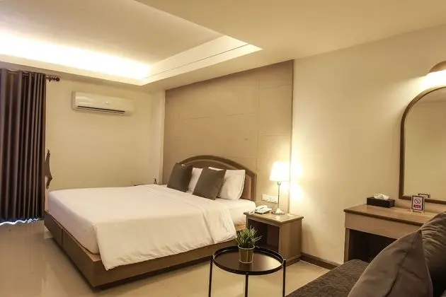 Deluxe Tek Büyük Yataklı Oda