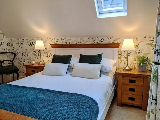 Deepdene, comfortable double room