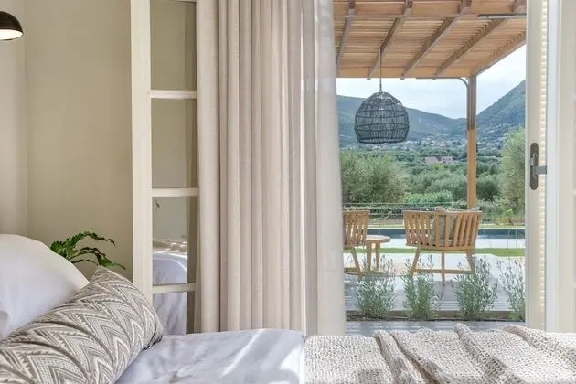 Classic Kır Evi