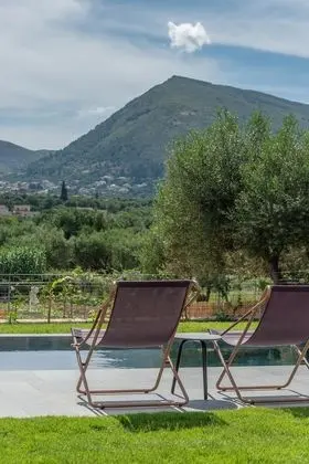 Classic Kır Evi