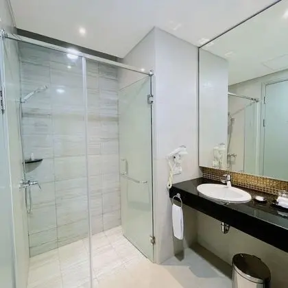 Premium Tek Büyük Yataklı Oda