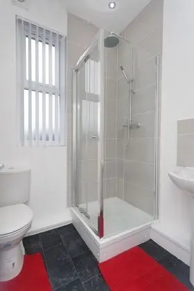 Superior Apart Daire, Banyolu/Duşlu