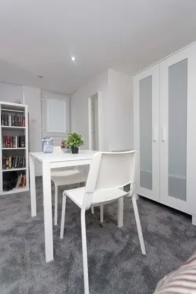 Superior Apart Daire, Banyolu/Duşlu