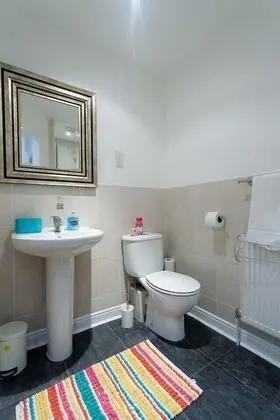 Deluxe Apart Daire, Banyolu/Duşlu (4 Bed, Sleeps 11)