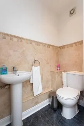 Deluxe Apart Daire, Banyolu/Duşlu (4 Bed, Sleeps 11)