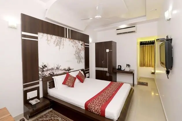 Luxury AC Room