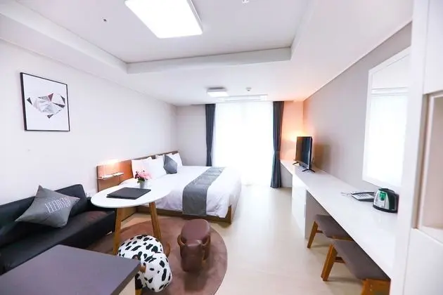 Deluxe Tek Büyük Yataklı Oda
