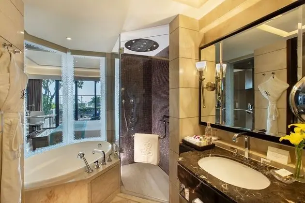 Executive Suite with Cocktail hours and Butler Service