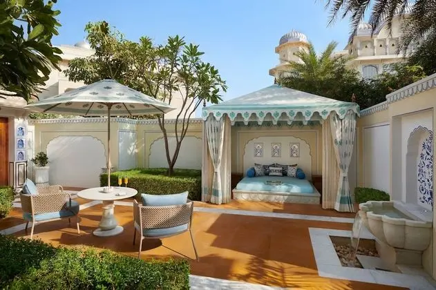 Royal Villa (with Courtyard)