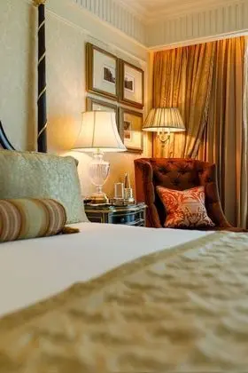 Grande Deluxe Room