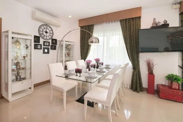 Exclusive Villa, 3 Yatak Odası, Havuz Manzaralı
