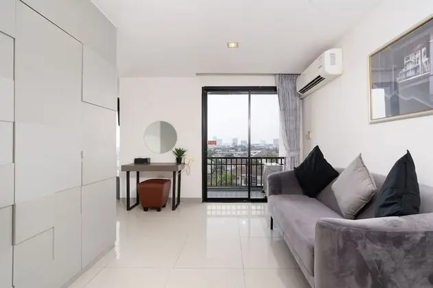 Deluxe Triple Room A