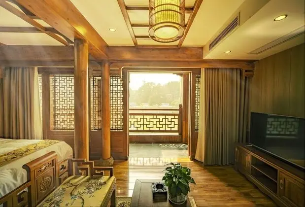 Deluxe İki Ayrı Yataklı Oda, Balkon, Göl Manzaralı
