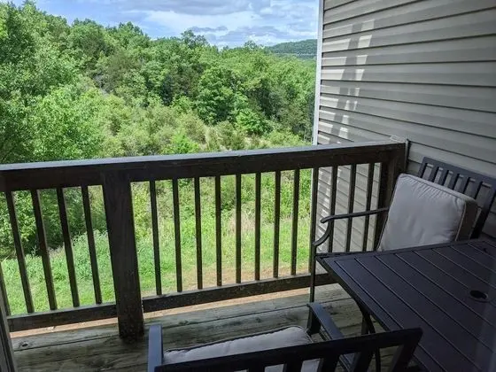 Daire (Lee's Lane - NO STAIRS!! - Great view)
