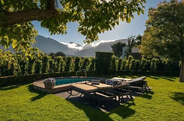 Vineyard Cottage