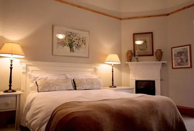 Tek Büyük Yataklı Oda (Country House )