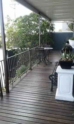 Exclusive Tek Büyük Yataklı Oda