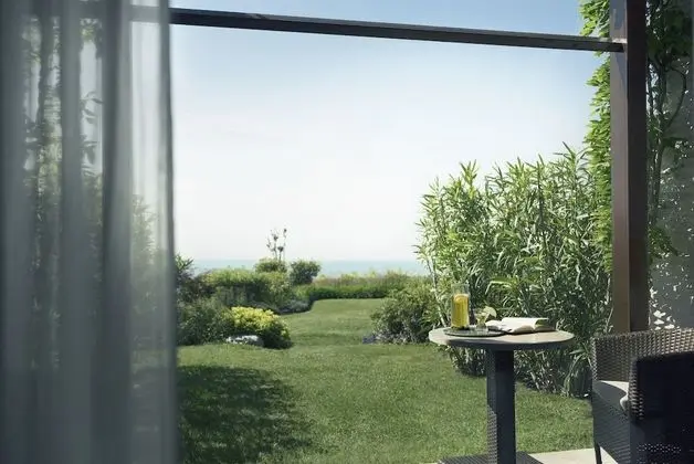 Junior Süit, Teras, Göl Manzaralı (Prestige)