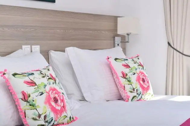 1 Çift Kişilik Veya 2 Tek Kişilik Yatak Sea View