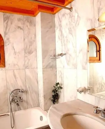 Apart Daire, 2 Yatak Odası, Balkon, Dağ Manzaralı