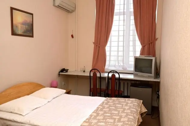 Standard Tek Büyük Yataklı Oda