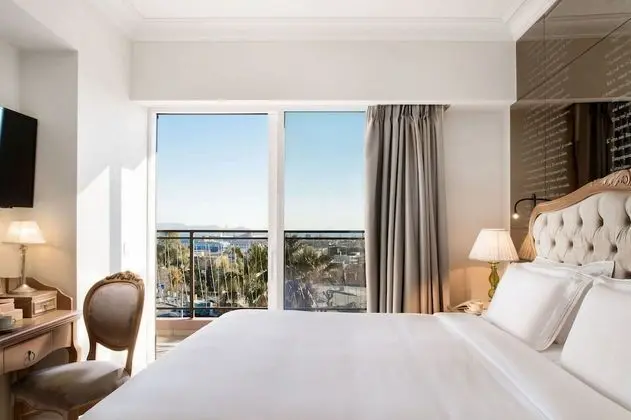 EL Suite Sea View