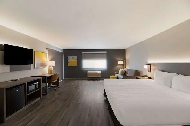 Süit, 1 En Büyük (King) Boy Yatak, Sigara İçilmez