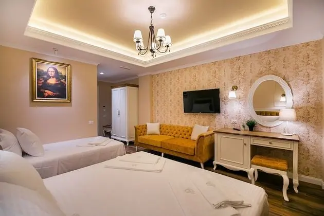 Luxury Üç Kişilik Oda