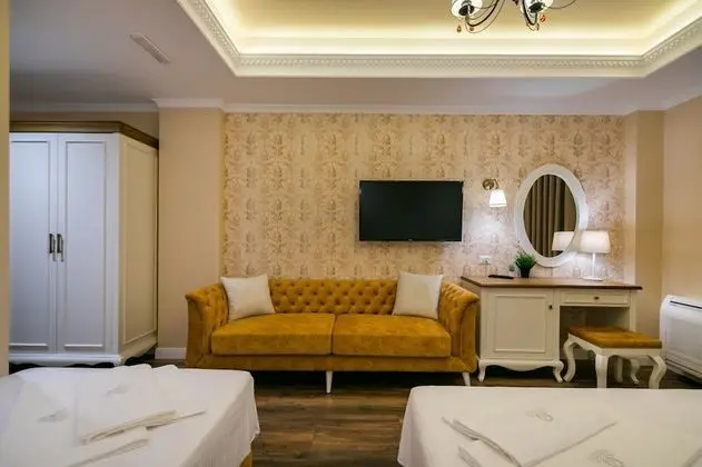 Luxury Üç Kişilik Oda