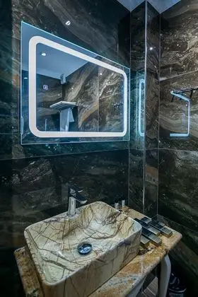 Luxury Üç Kişilik Oda