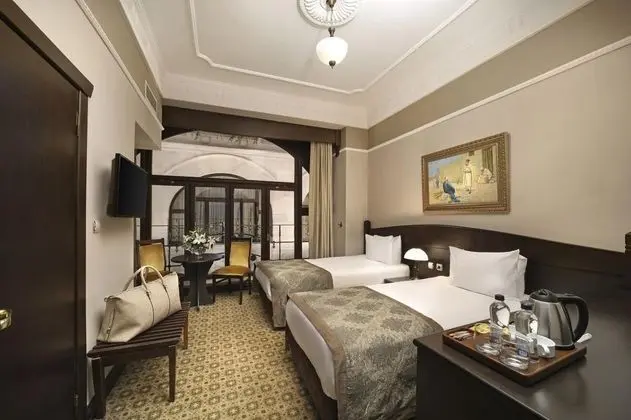 Guest Room, Avlu Manzaralı